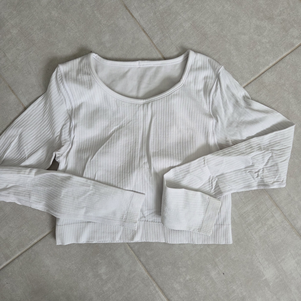 Lululemin Ebb Long Sleeve Crop